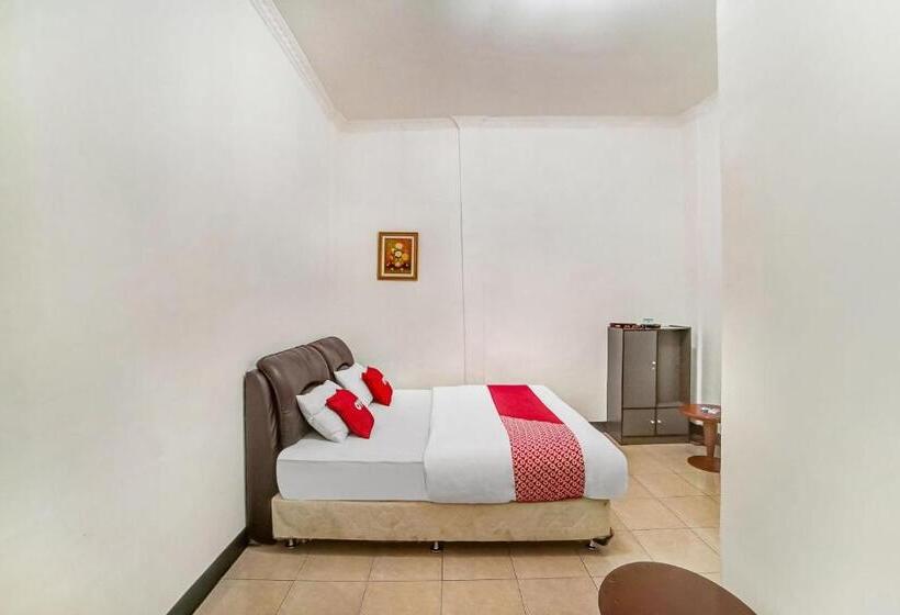 Oyo 90834 Hotel Anugrah