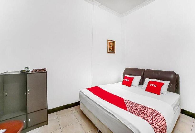 Oyo 90834 Hotel Anugrah