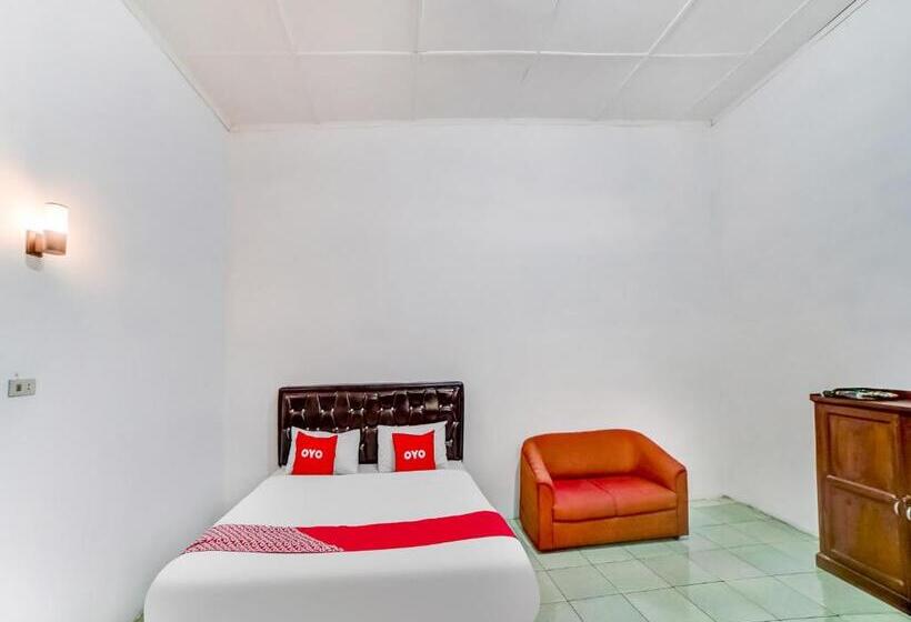 Oyo 90834 Hotel Anugrah