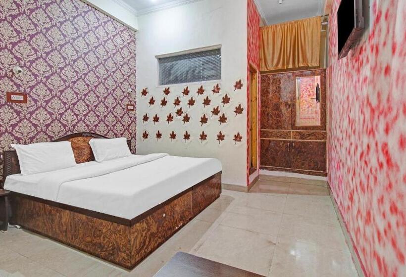 O 84461 Hotel Shaani Resort