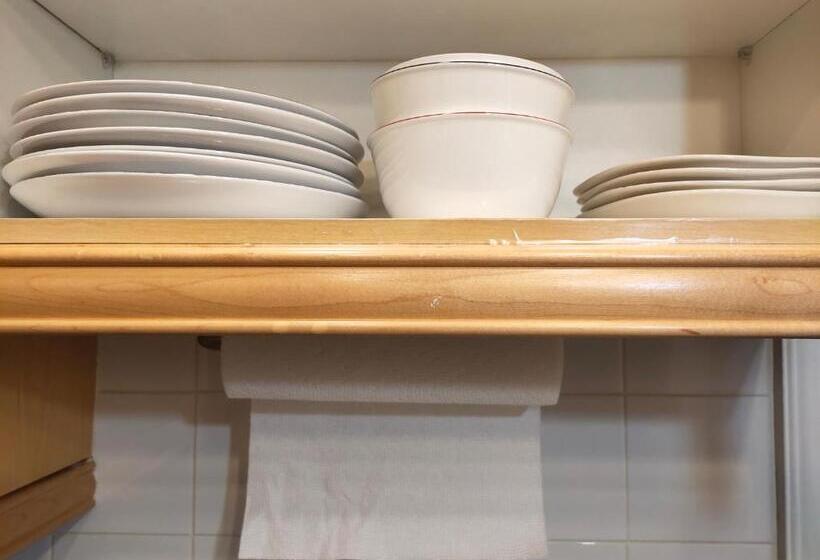 Pensionat Greenleaf 2 Bdrm 1bth Suite & Private Entry