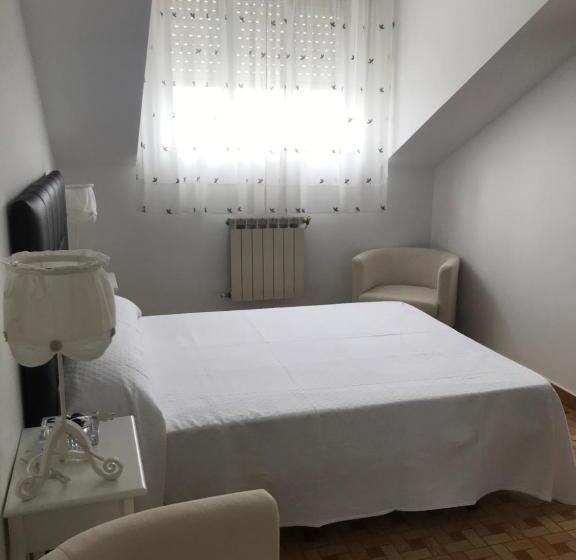 פנסיון Hostal Casa Enrique