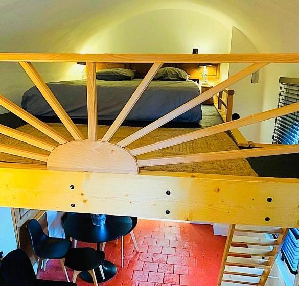 بنسيون Le Petit Chapitre