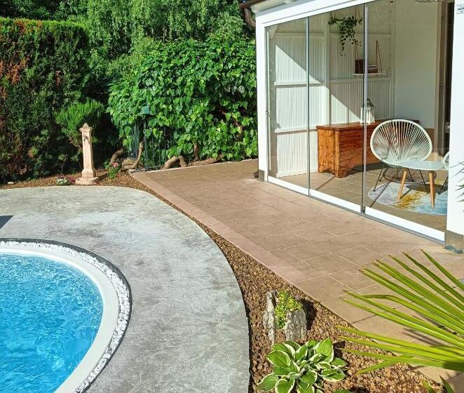 펜션 Picnic Room And Pool