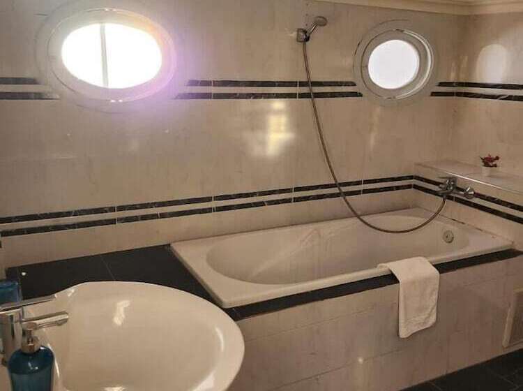 بنسيون Riad Ras Lafaa