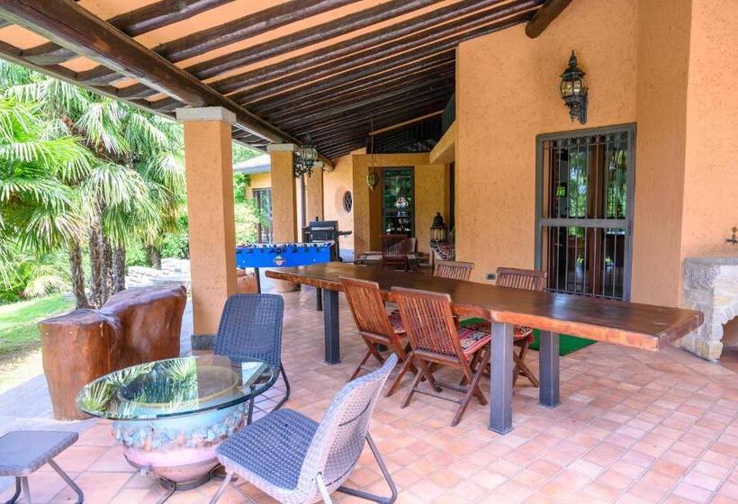 פנסיון Villa Pusiana