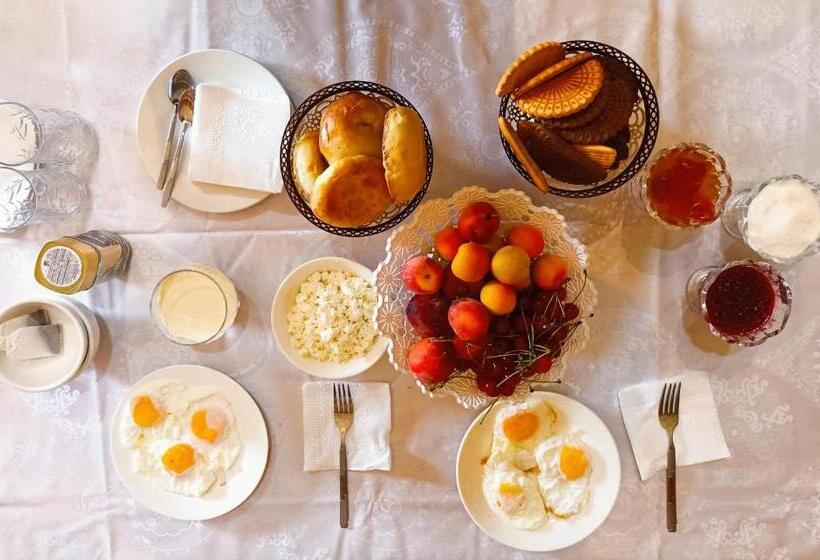 استراحتگاه Karakol Yurt Village