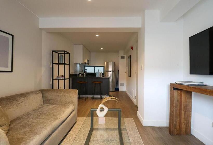 Monumental By Wynwood House