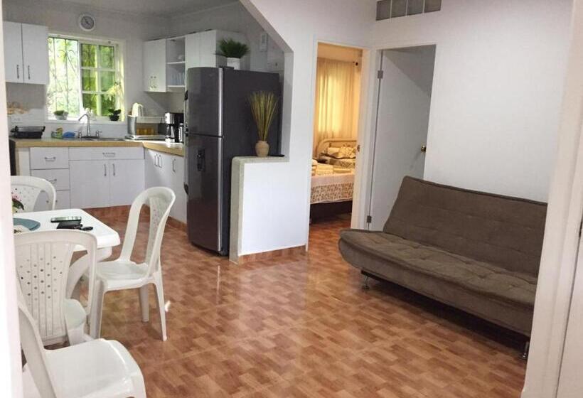 ユースホステル Casa D  Linda