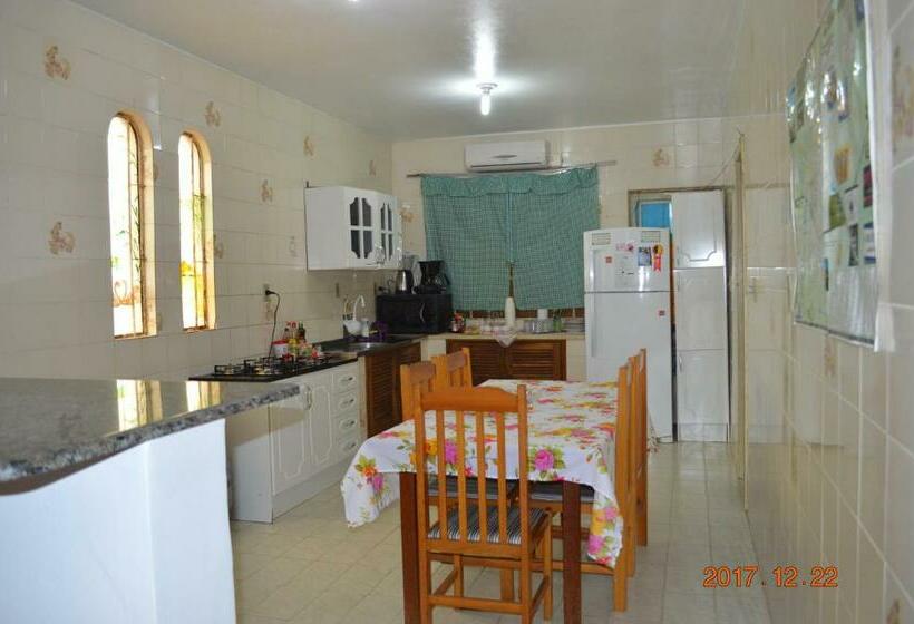 호스텔 Pousada M&j