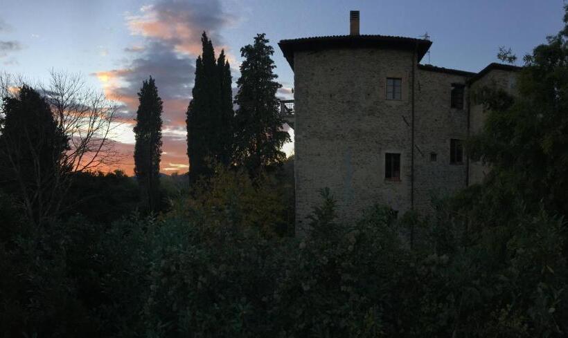 Bed and Breakfast Castello Del Poderetto