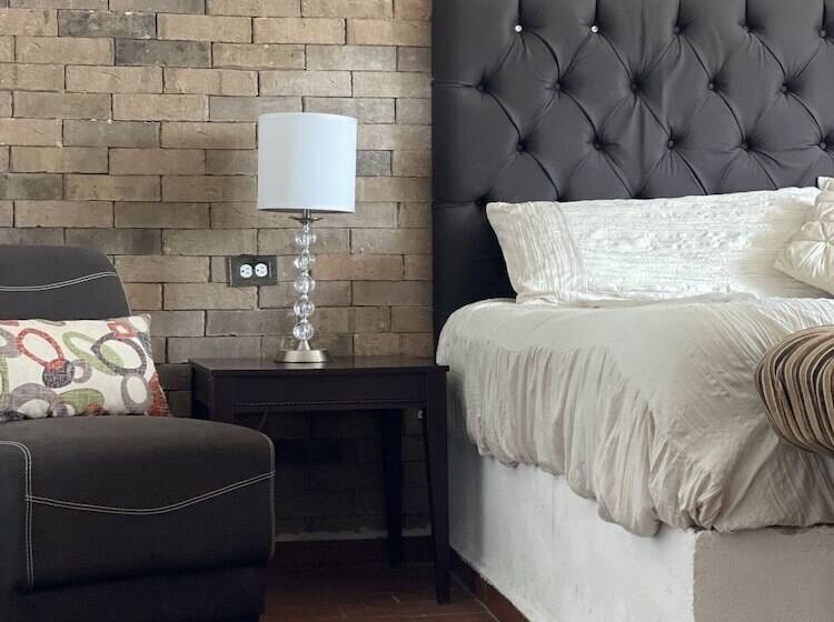 住宿加早餐 Suites Apodaca