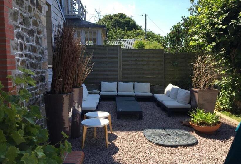 تختخواب و صبحانه Villa Chalet André   3 Chambres   6 Personnes