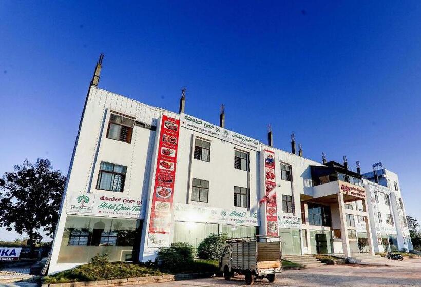 Collection O Hotel Green Tree