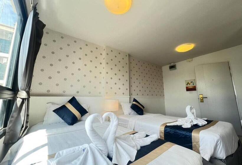 Отель Dahla Avenue Suvarnabhumi