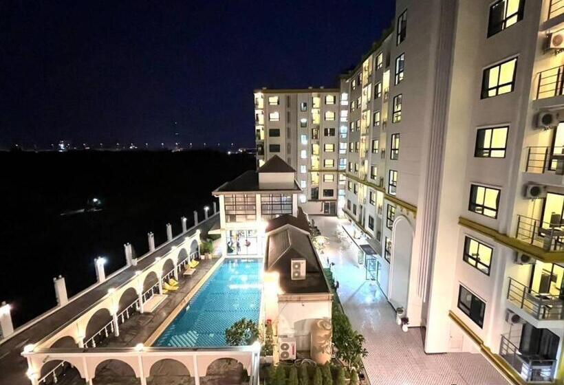 Отель Dahla Avenue Suvarnabhumi