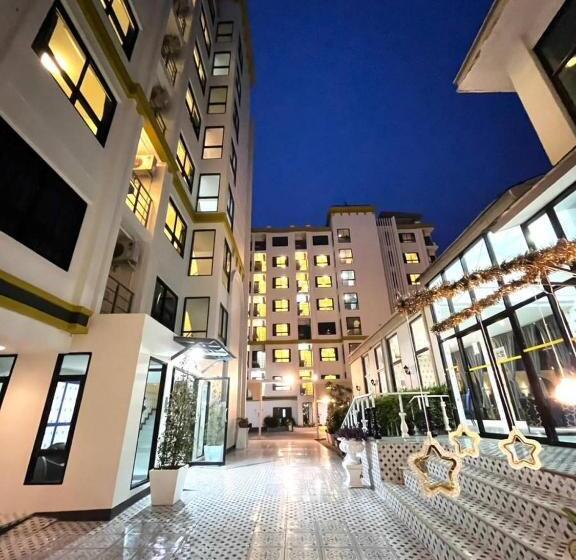 Отель Dahla Avenue Suvarnabhumi