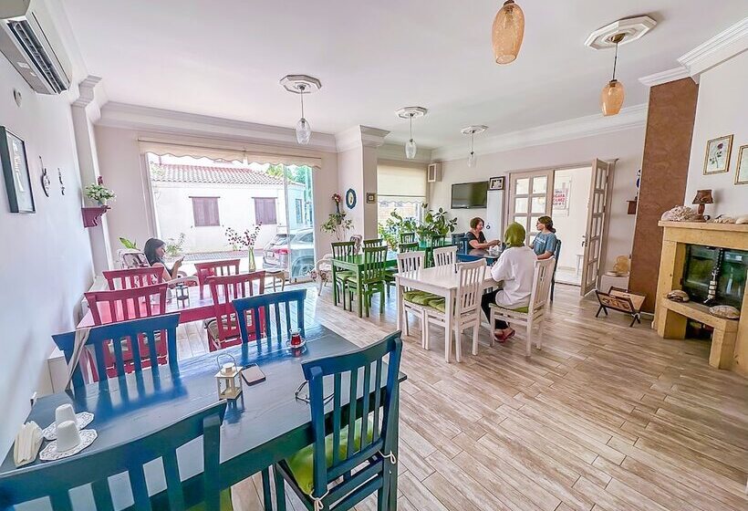 Abelia Otel