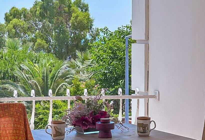 Abelia Otel