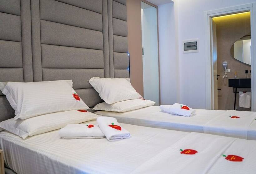 فندق Adam & Eve Suites