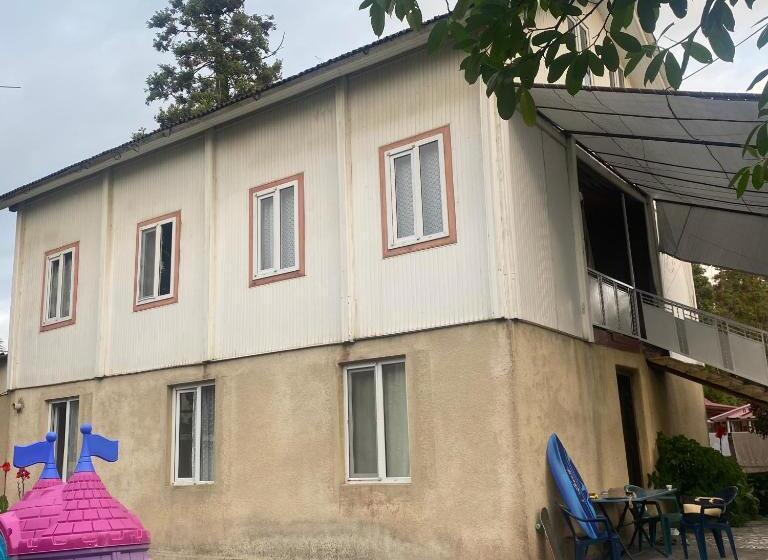 هتل Guest House Bee