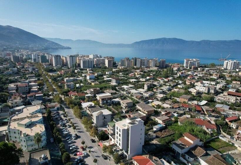 בית מלון כפרי Central