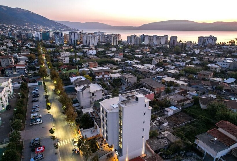 בית מלון כפרי Central