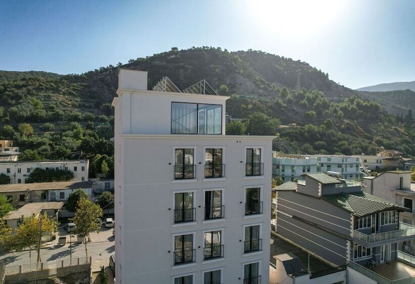 בית מלון כפרי Central