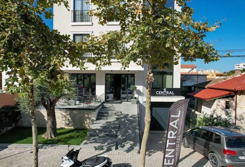 בית מלון כפרי Central