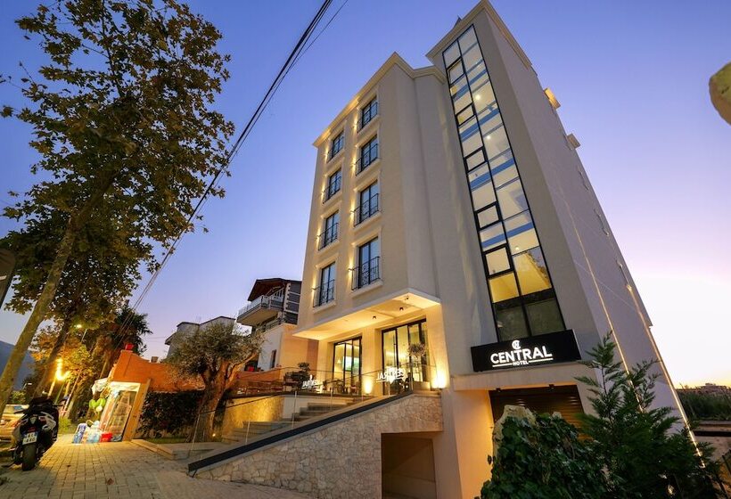 בית מלון כפרי Central