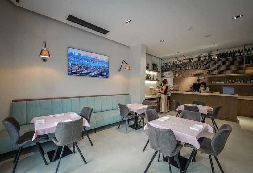 בית מלון כפרי Central