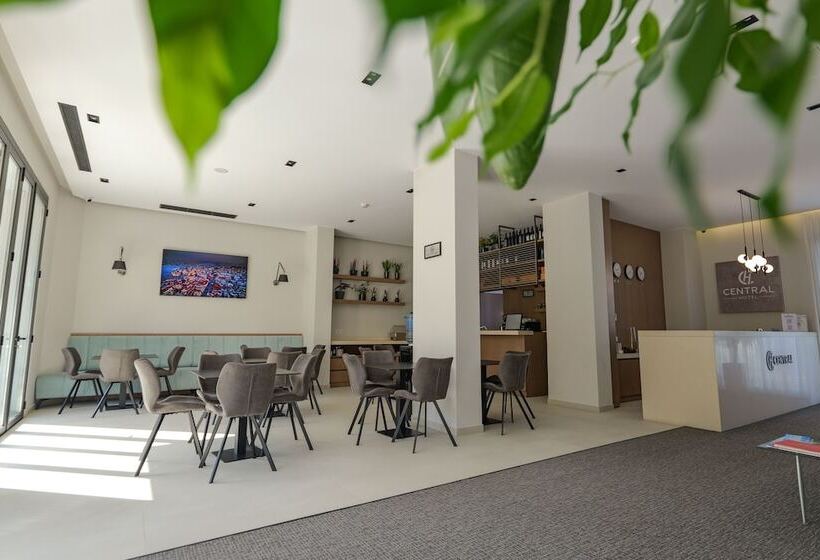 בית מלון כפרי Central