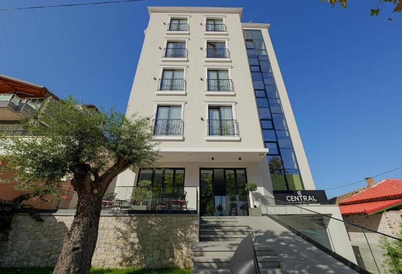 בית מלון כפרי Central