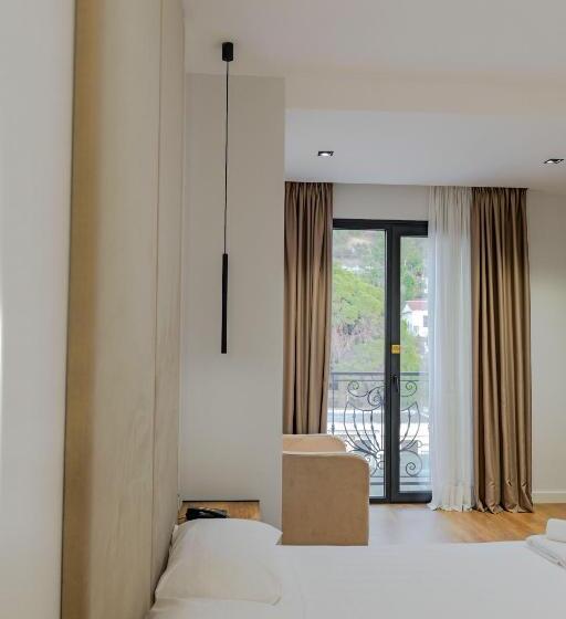 בית מלון כפרי Central