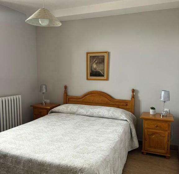 فندق Hostel El Jardin