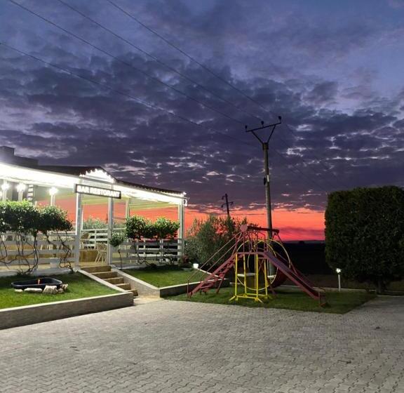 Отель Monte Rei