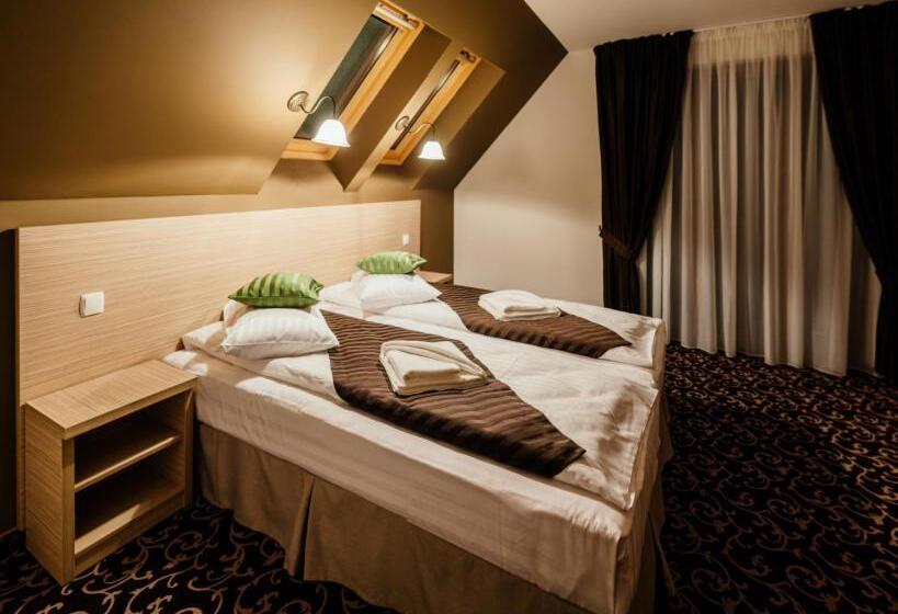 בית מלון כפרי Zana Vaii