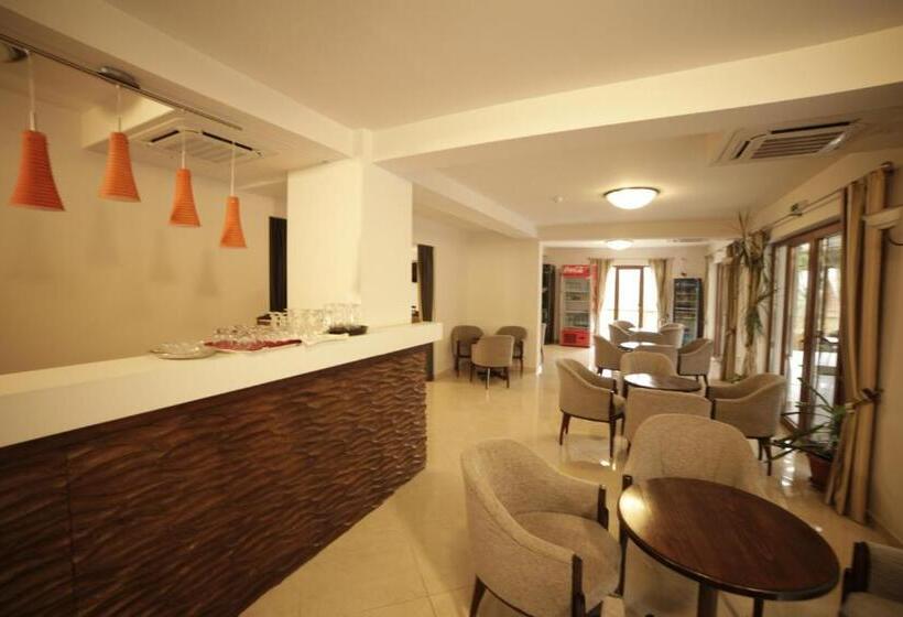 בית מלון כפרי Zana Vaii