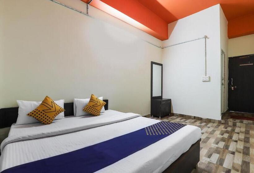 Oyo Flagship Hotel Honest