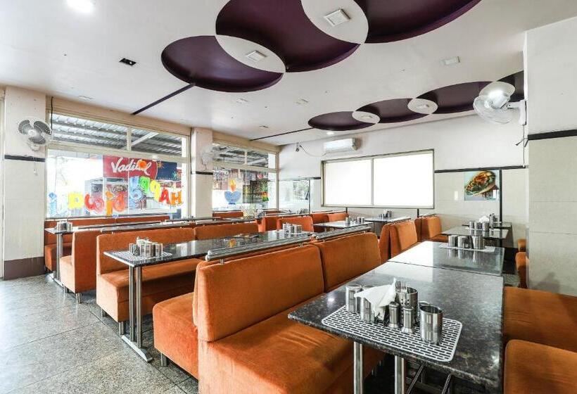 Oyo Flagship Hotel Honest