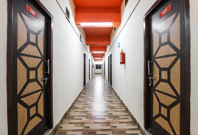 Oyo Flagship Hotel Honest