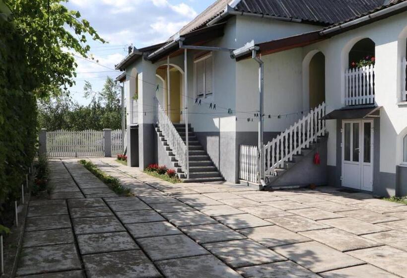 ペンション садиба анна   термальні води косино