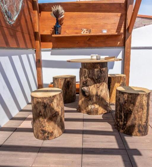 פנסיון Beach & Sea Guesthouse