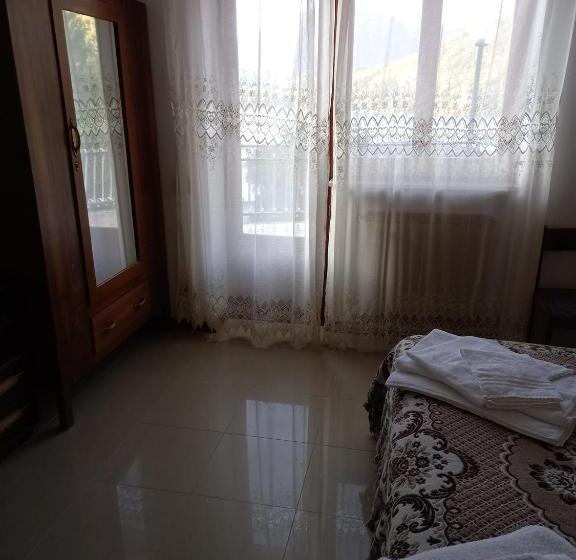 펜션 Bellavista   Appartamenti & Affittacamere Sul Lago Di Scanno   Senza Colazione