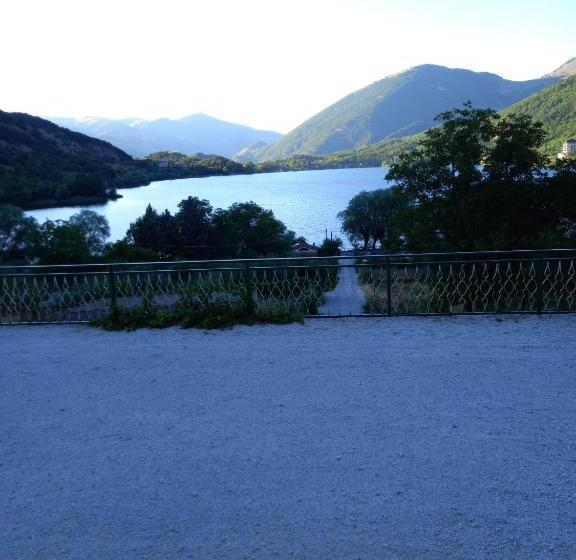 펜션 Bellavista   Appartamenti & Affittacamere Sul Lago Di Scanno   Senza Colazione