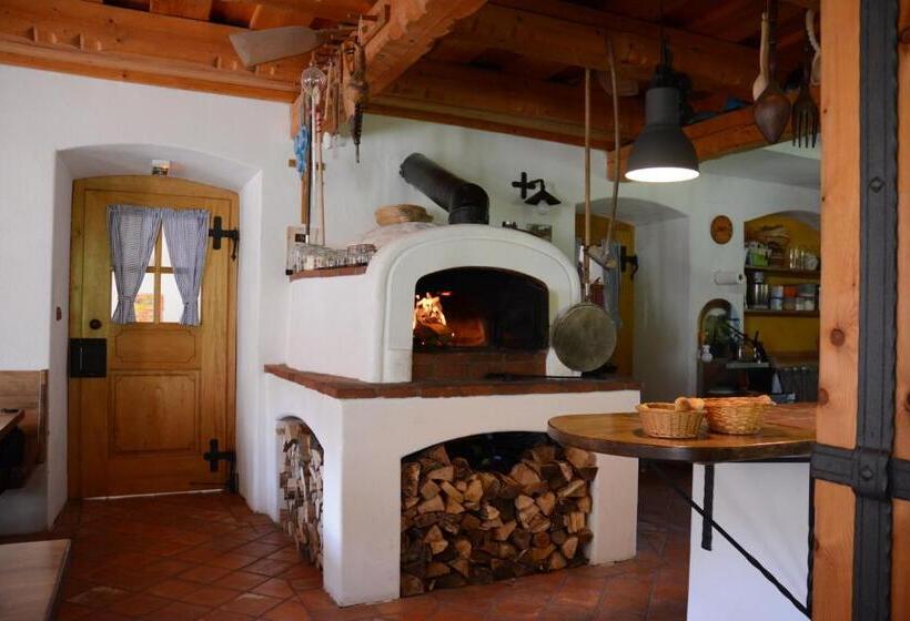 بنسيون Bělský Dvůr