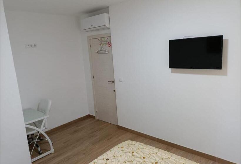 פנסיון Guest House Lana Denia