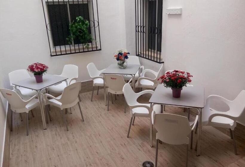 פנסיון Guest House Lana Denia