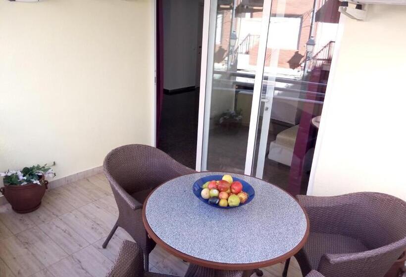 פנסיון Guest House Lana Denia