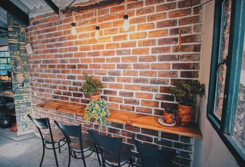 پانسیون Hostal Casa Del Frailejón   Café